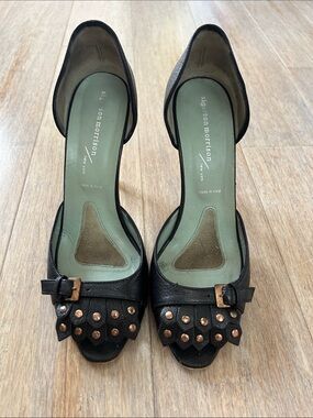 Sigerson Morrison Black Leather Peep-Toe Heels Rose Gold Studs kiltie fringe 8.5